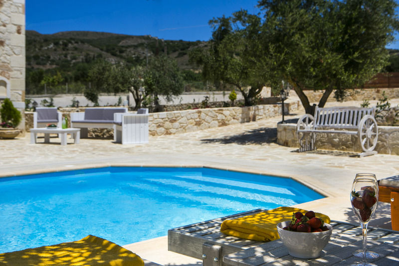 Villa Ydria Chavriáta Exterior photo
